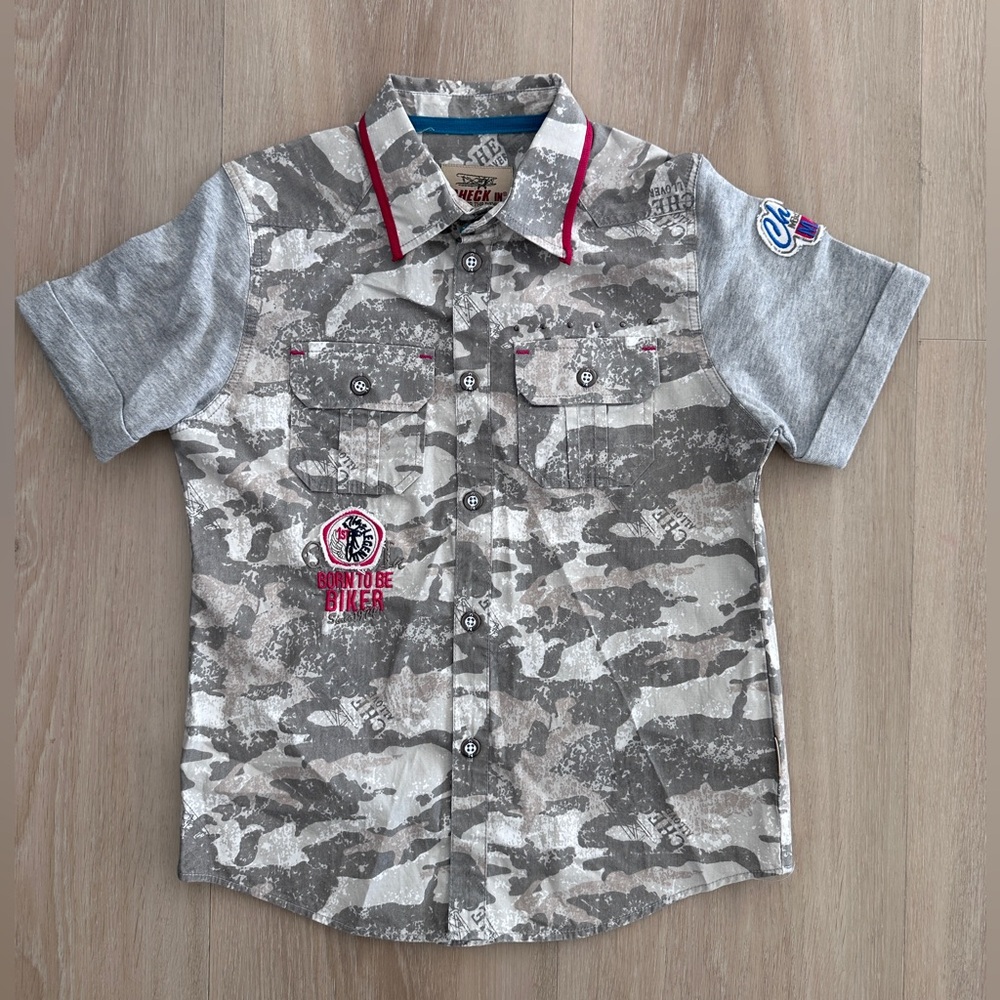 Boys Camo Button Up Shirt, Biker themed, Size 128 (7-8), NWT